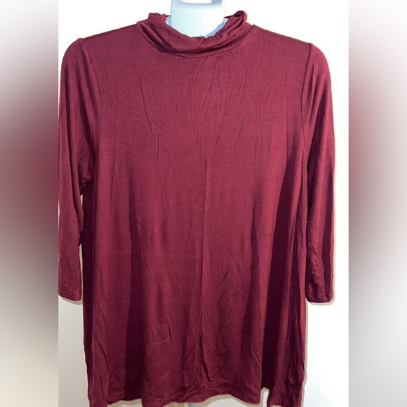 Torrid- Super Soft Turtleneck Swing Short Sleeve Tee - Picture 4 of 8